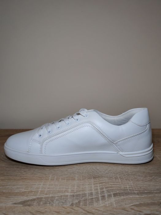 Adidasi barbati Bruno Marc albi marimea 43.5