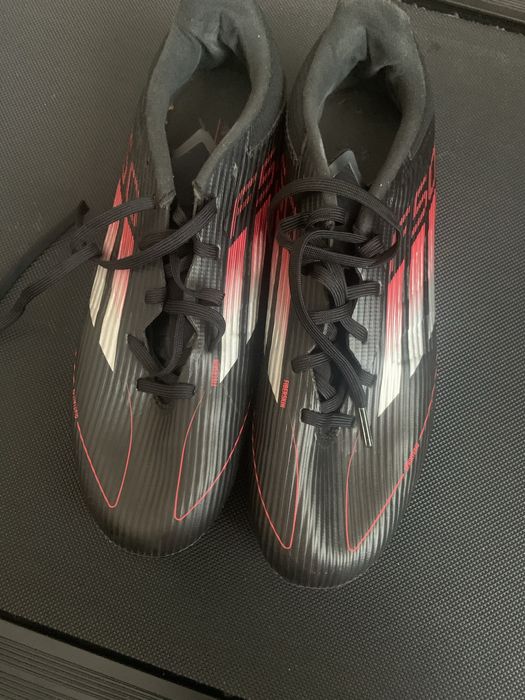 Vand ghete de fotbal Adidas F50