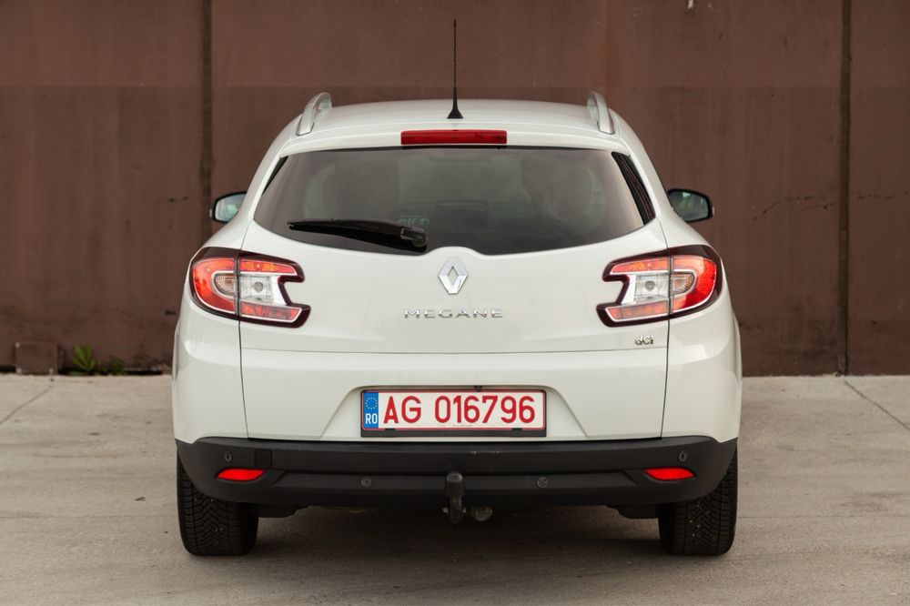 Renault Megane / 1.5 dci / 110 cp/ Bose Line / Navi R-link/ Clima/ Camera