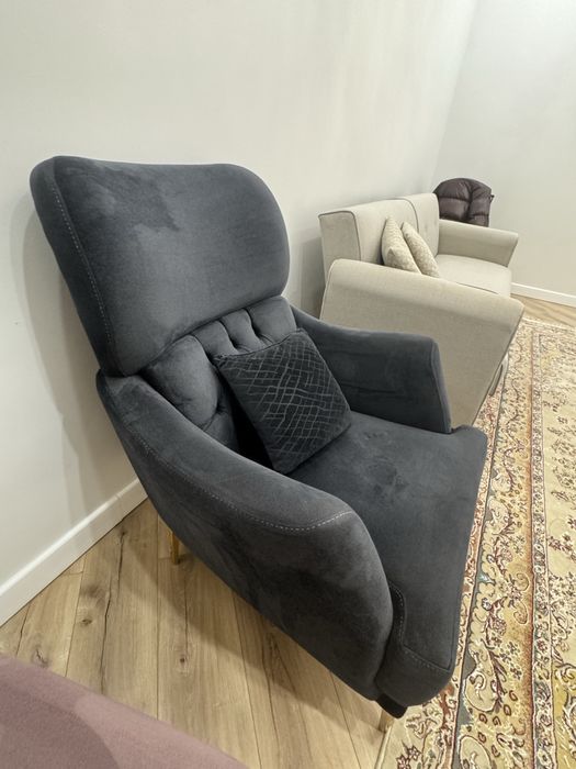 Кресло для гостиной