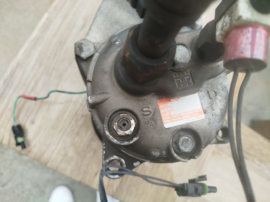 Компресор с обтегач за Thermo King от Мерцедес Атего 815