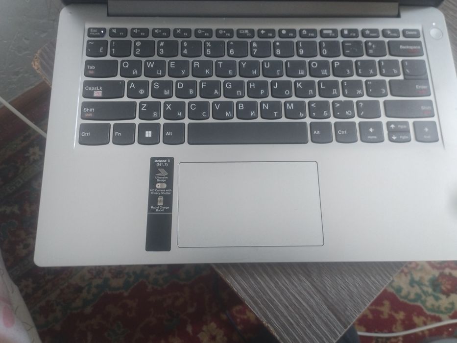 Lenovo ideapad 1