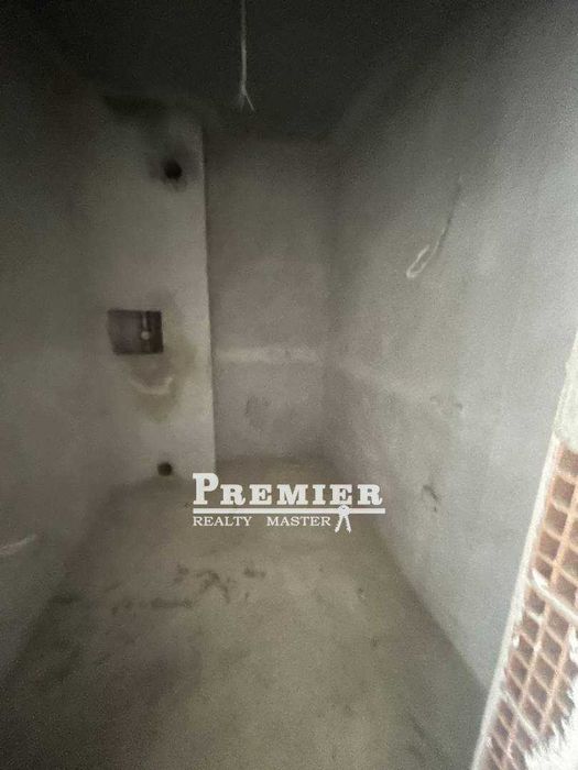 Продава се Двустаен апартамент в Бургас, Изгрев - 96 кв.м за 1047 €/кв.м - Снимка #3