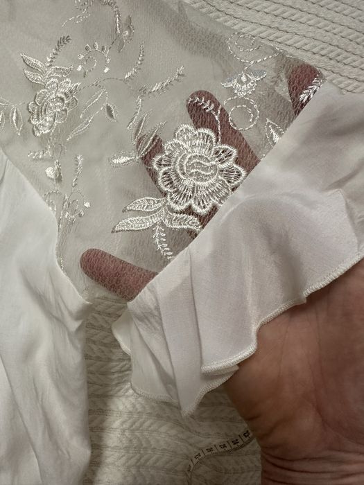 Блузка нарядная