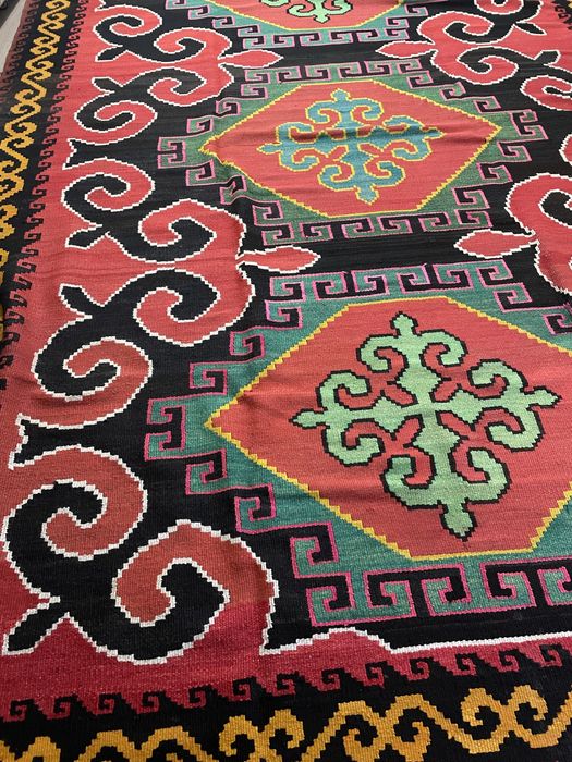 Ковер в отличные руки