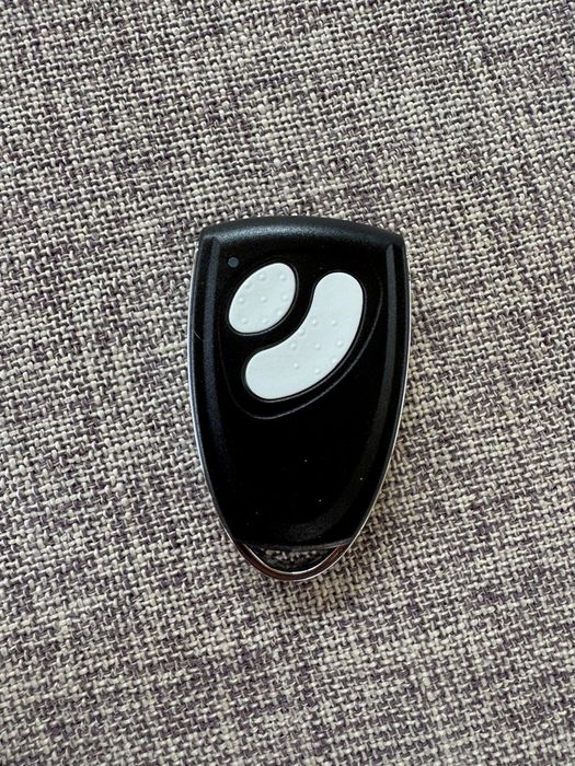 Пульты для ворот и шлагбаумов