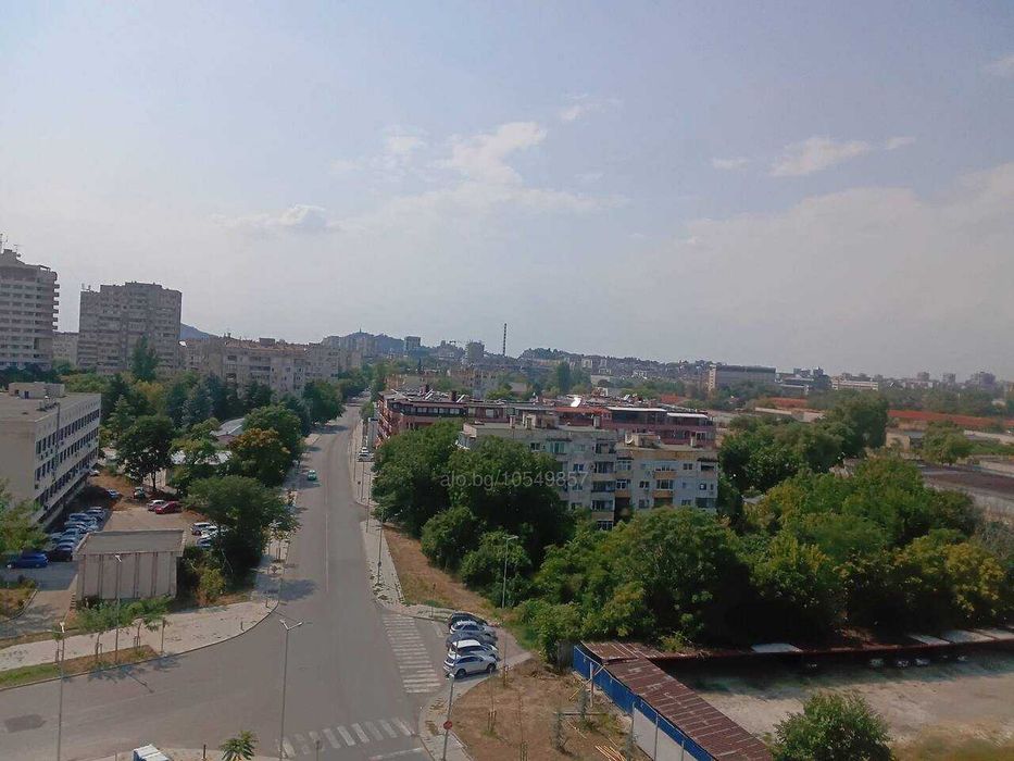 Дава се под наем Двустаен апартамент в Пловдив, Център - 80 кв.м за 612 € - Снимка #12