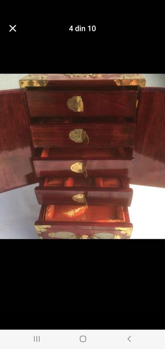 Dulapior pentru Bijuterii