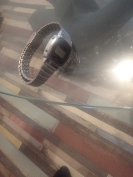 Vând ceas casio impecabil