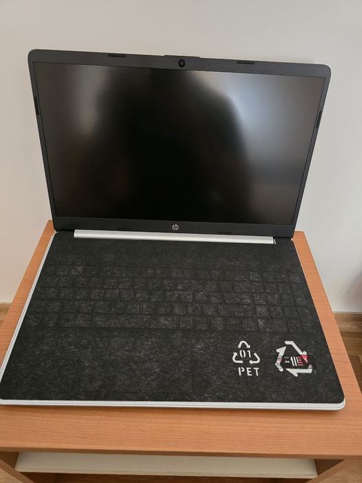 Laptop HP 15s-eq2060ua