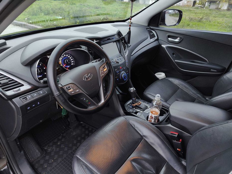 Hyundai Santa Fe 5 locuri 4x4