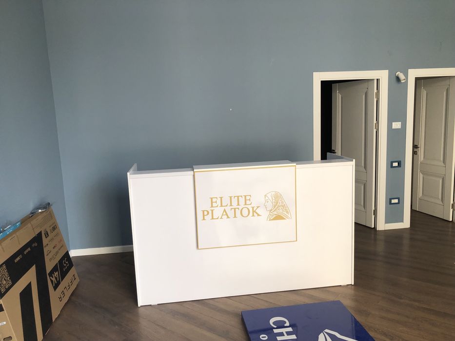 стойка ресепшн в клинику