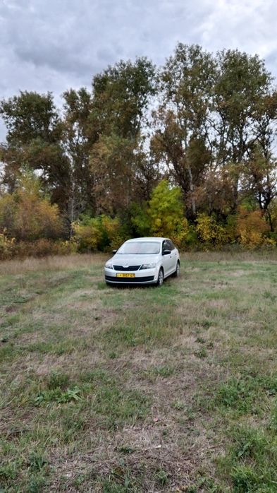 Шкода Рапид универсал