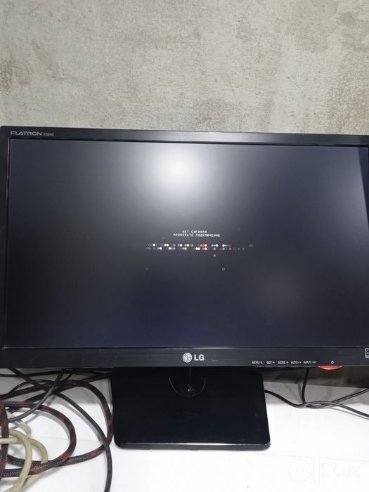 22 LG monitor s blokpitaniya