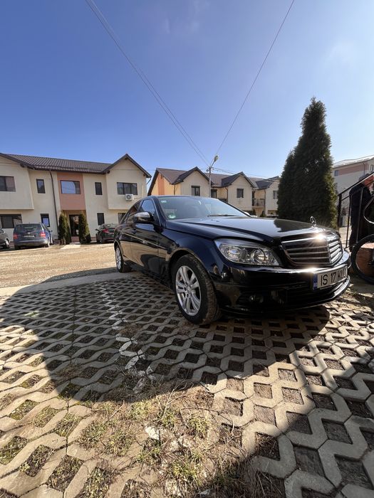 mercedes w 204 impecabil,masina fara defect  toate actele ok