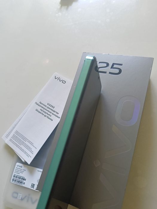 Смартфон vivo. Vivo v25e.8/256 Гб .