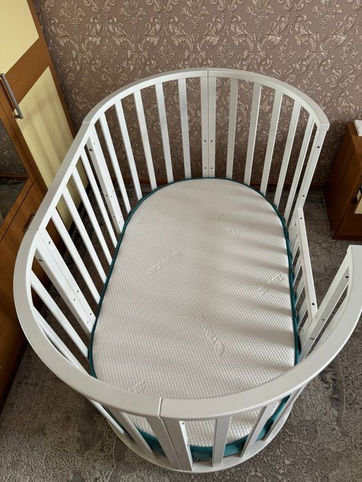 Кроватка детская 6в1 с 2 матрасами от бренда sleep vip