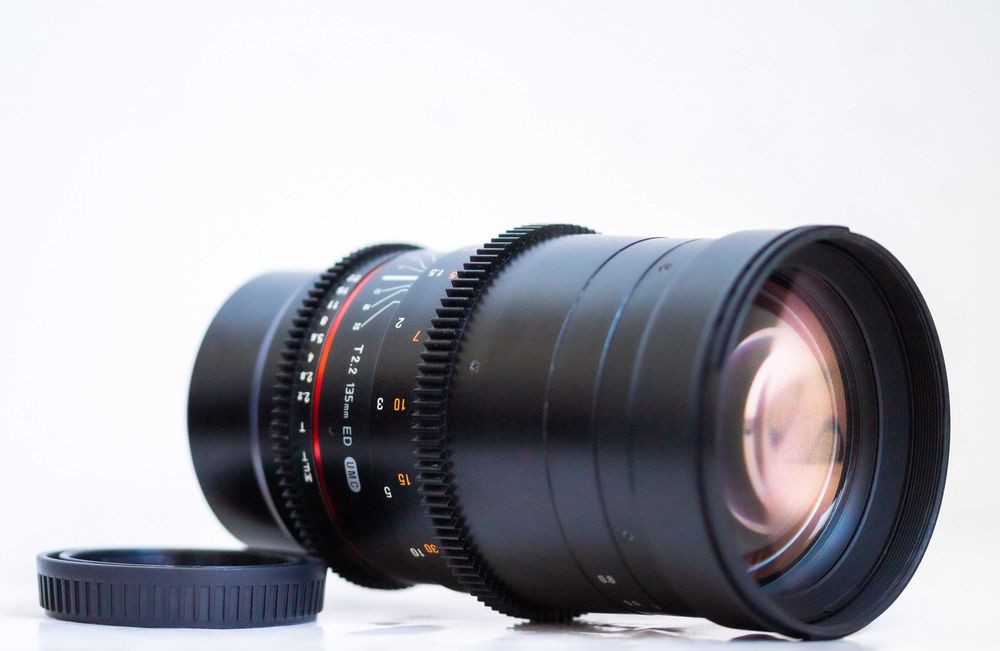 Obiectiv Cinematic SAMYANG 135 mm t 2.2 ED UMC VDSLR MK II - SONY FE