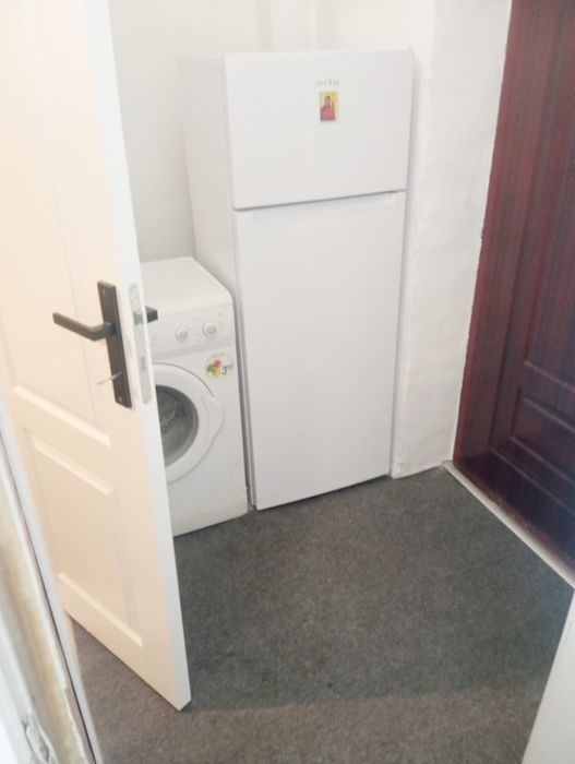 Inchiriez garsoniera zona Catedralai cu centrala proprie