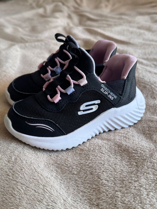 Детски маратонки Skechers Slip-ins, размер 23.