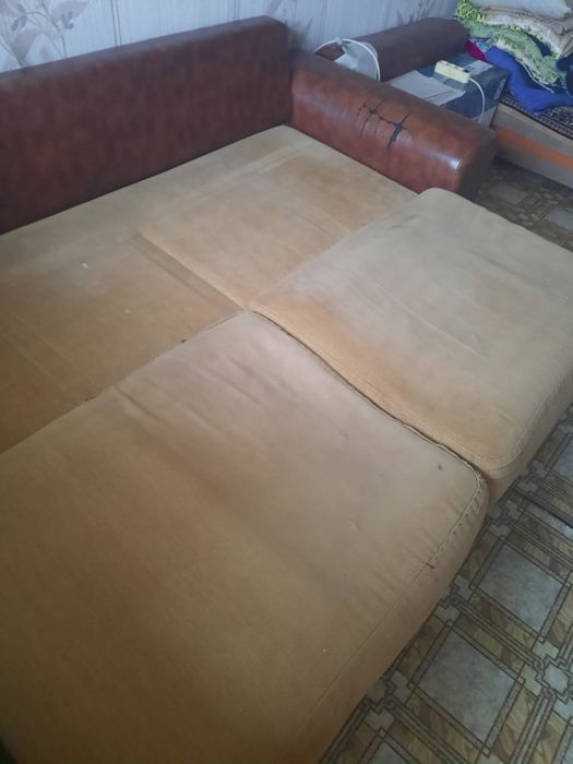 Продам диван дешево
