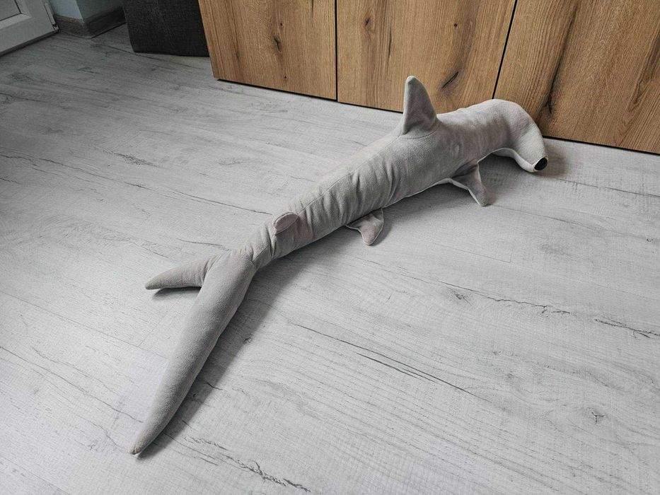 Огромна риба Чук - плюшена играчка