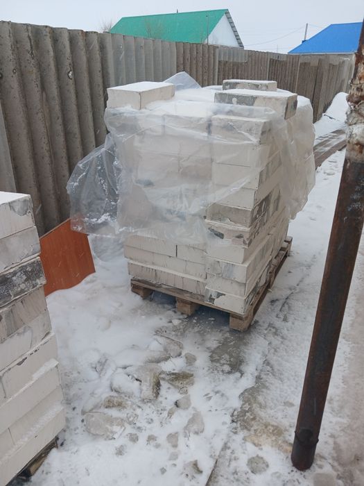 Продам кирпичи б/у