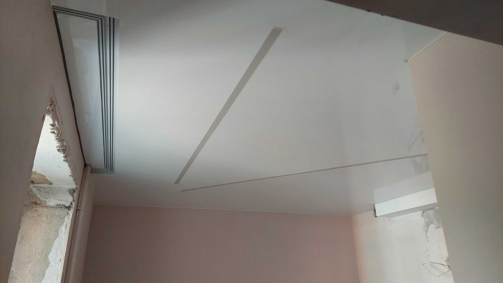 Натяжные потолки.