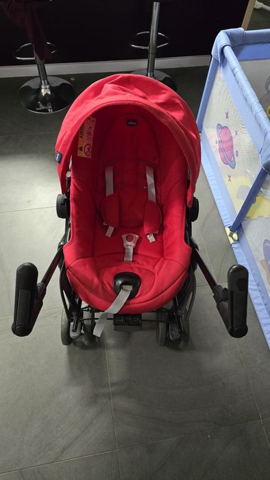 Carucior Chicco 3 in 1 Trio Sprint, Roșu