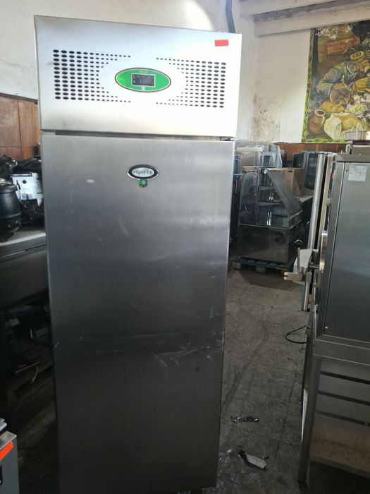 Хладилник професионален FOSTER  средно температурнен