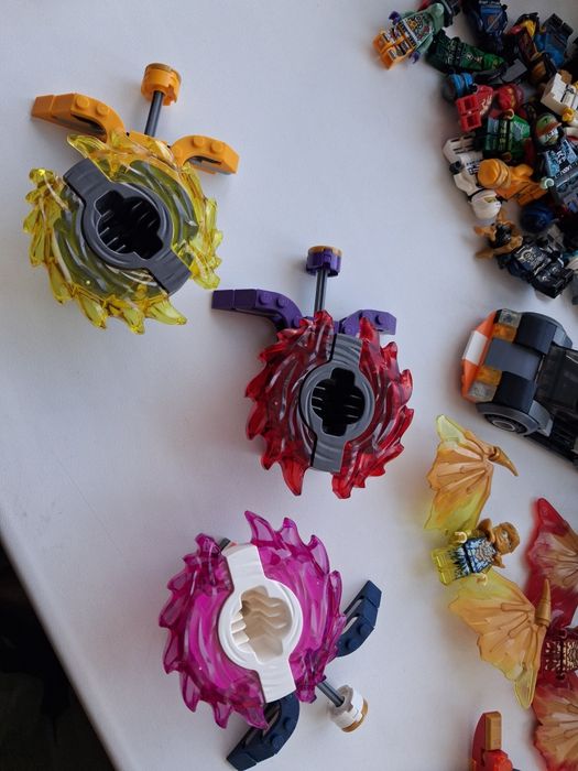 Продам набор конструкторов лего