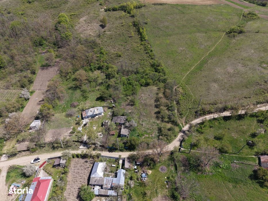 Teren de vanzare + casa in Gorghesti, Bacau – 7.391 mp, zona linisti
