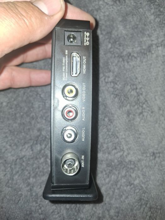 Vând receiver DVB-T2 tv 901