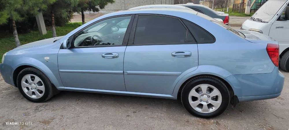 Chevrolet Lacetti 1.6 AVTOMAT 2013