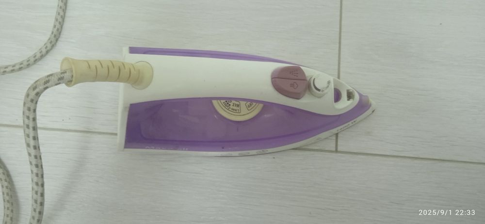 Утюг сатылады, в рабочем состоянии