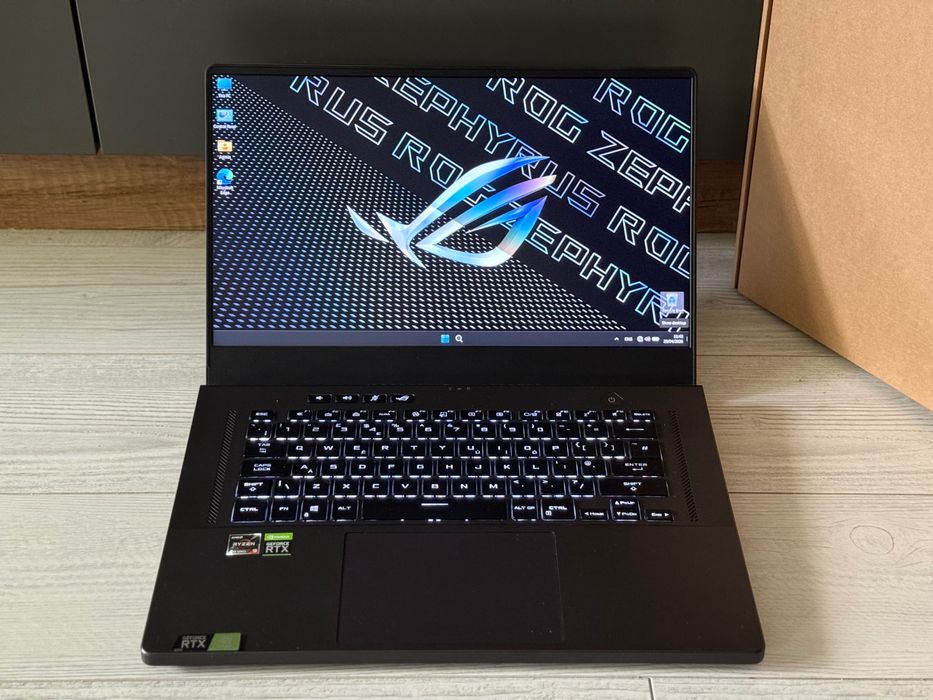 RTX 3080 8gb /Ryzen 9 /1TB ssd /32gb /15.6 IPS 144hz /ROG Zephyrus /Adaptive-Sync