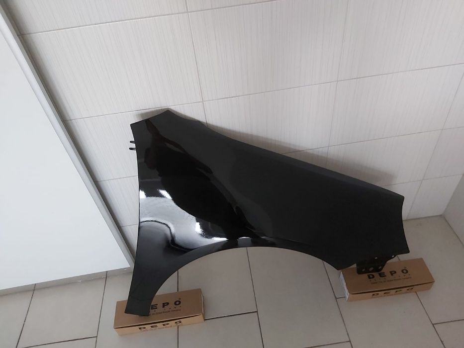 Aripa Fata Dreapta VW Golf 5/V 2004-2008 (Negru (L041))