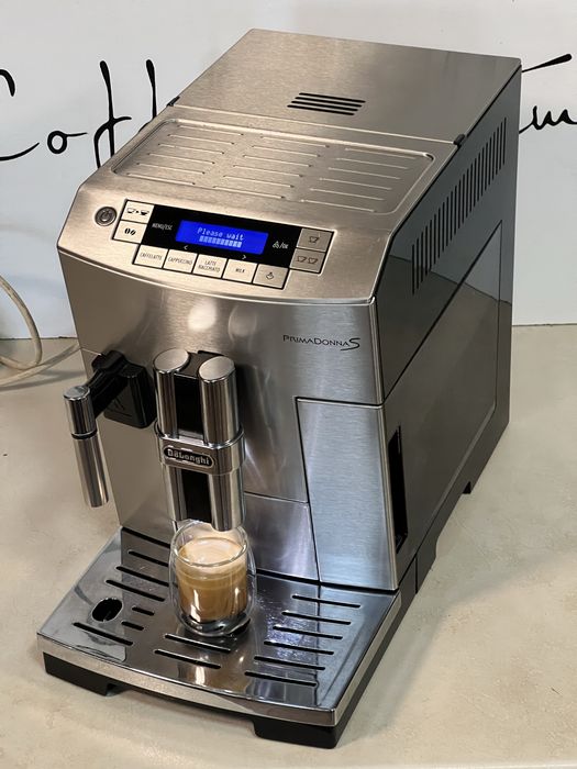 Кафемашина кафе автомат delonghı primadonna с гаранция
