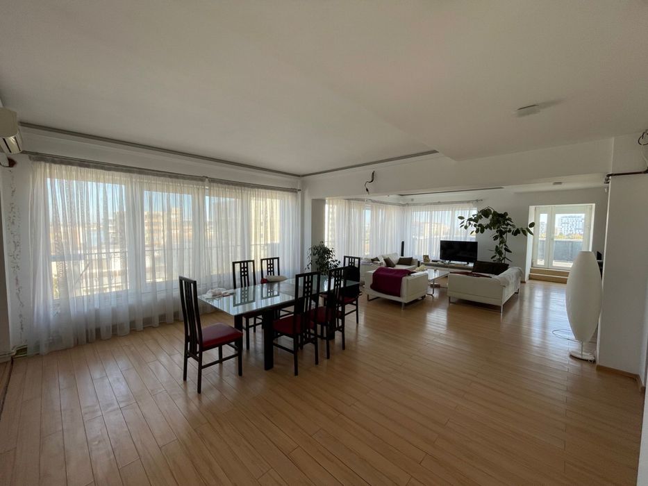 Apartament 121 mp cu terasa 140 mp zona Campus - Aurel Vlaicu