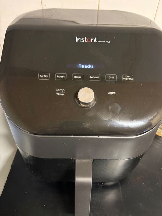 Instant Vortex PLUS ClearCook Air Fryer