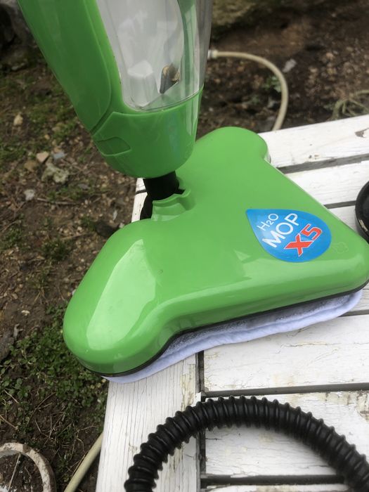 Моп 5 в 1 . На пара. В добро състояние.