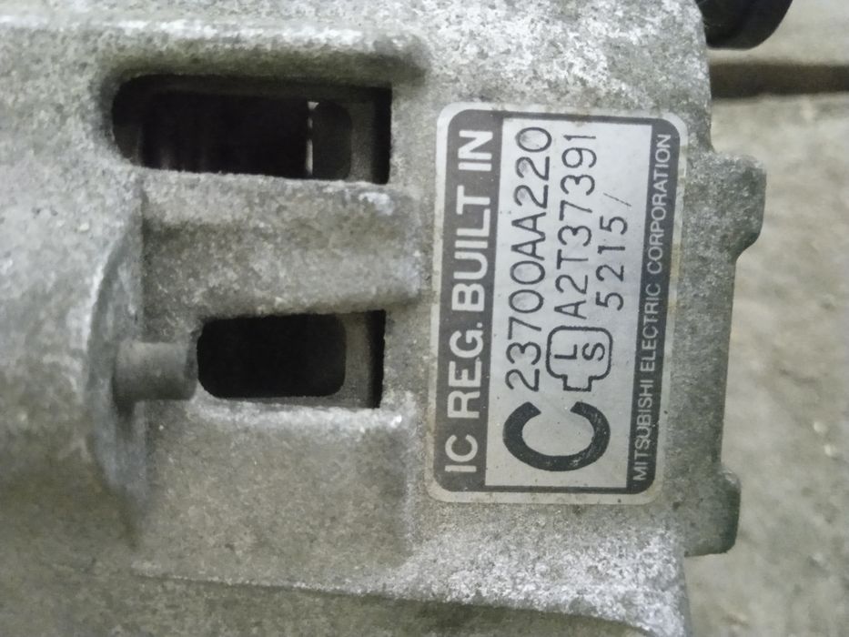 Генераторы на субару  3х контактный