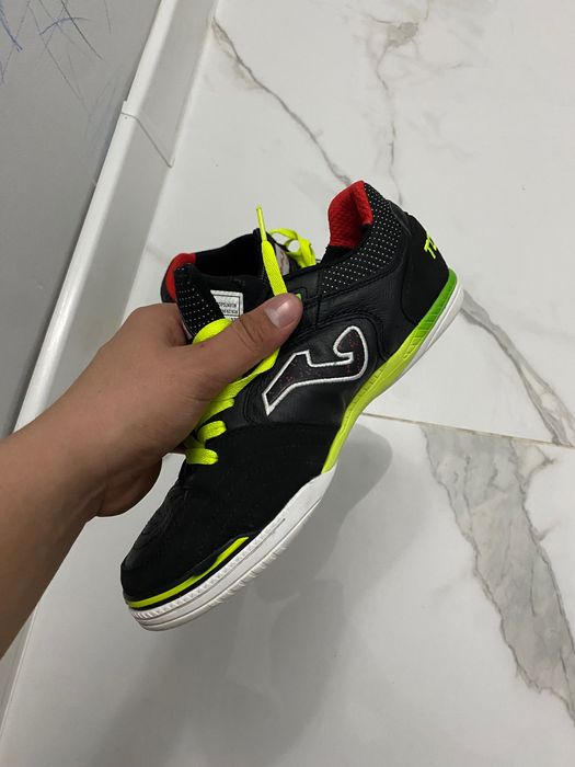 Продаю зальники от Joma