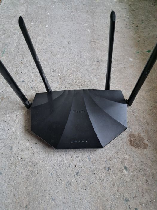Vand router Tenda