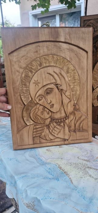 Картини от дърво дева мария