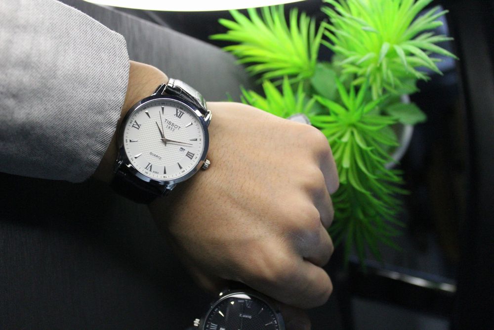 Klassik qo'l soat erkaklar uchun, Xamyonbop narxlarda