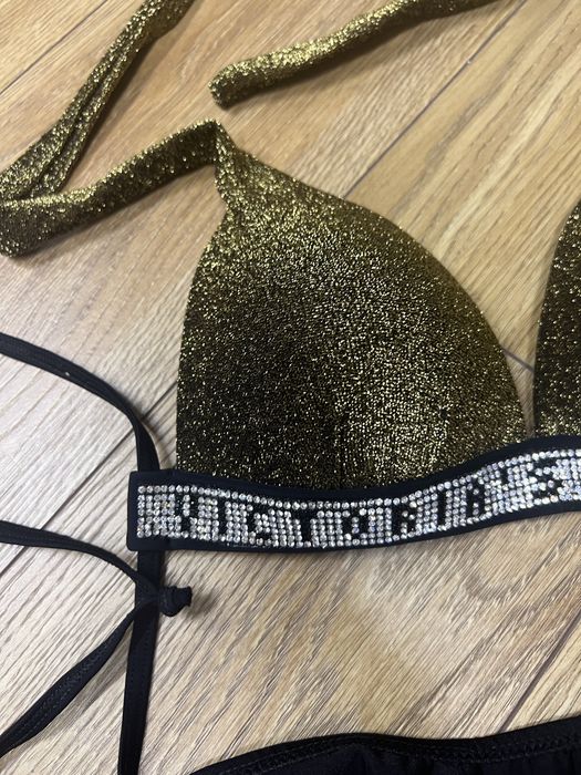 Дамски бански костюм