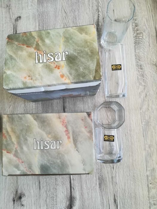 Комплект стъклени чаши и декорации за дома