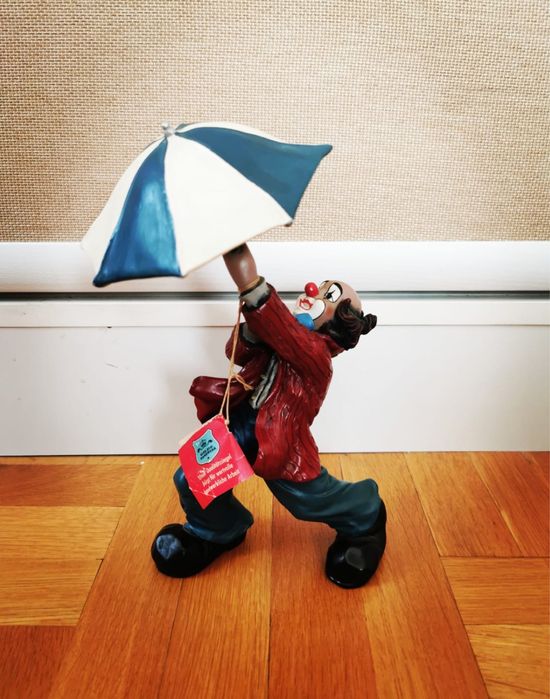 Антикварна керамика статуетка  фигура статуя клуон палячо шут смешник