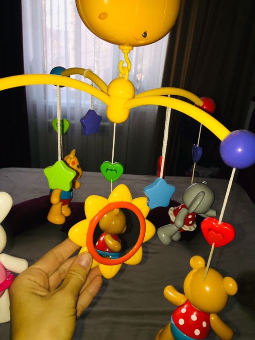 Мобиль жираф на кроватку